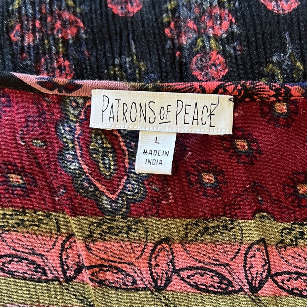 Patrons of peace multicolor top size large. - Picture 7 of 8